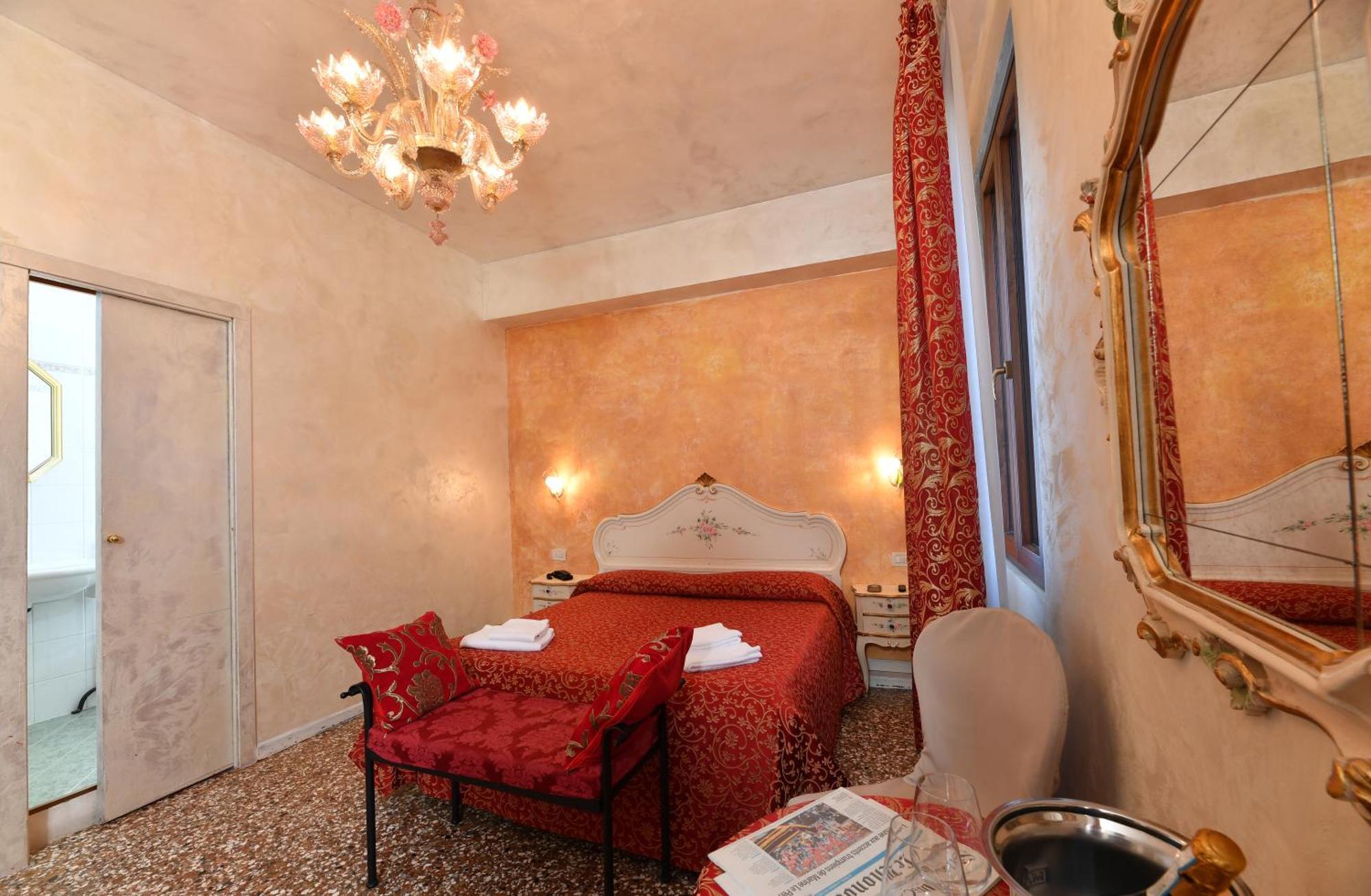 Pensión Casa Martini 3*
